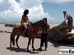 Anal, Playa, Corridas, Garganta profunda, Europeo, Hd, Hombre hombre mujer, Gritar