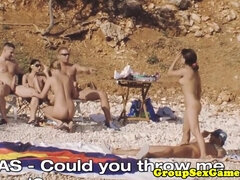 Playa, Tetona, Estilo perrito, Sexo duro, Desnudo, Público, Coño, Montar