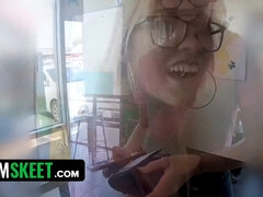 18 jaar, Kont, Pijpbeurt, Lul, Dik, Vingeren, Openbaar, Tiener