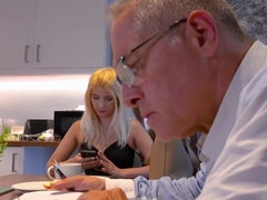 Grosse titten, Schwanz, Orgasmus, Pov, Muschi, Tätowierung, Eng, Titten