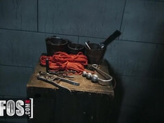 Blonde, Bondage, Plantureuse, Couple, Pov, Rasée, Gicler, Nénés