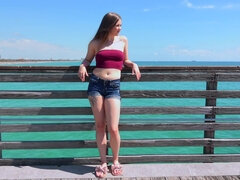 Culo, Playa, Mamada, Morena, Tetas naturales, Pov, Público, Mojado