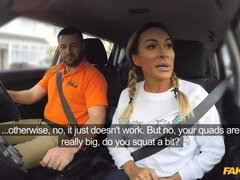 Grosse titten, Vollbusig, Auto, Hundestellung, Handjob, Pov, Arsch lecken, Titten