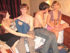 Amateur, Gros cul, Grosse bite, Sucer une bite, Fait maison, Orgie, Fête, Adolescente