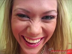Grosser schwanz, Grosse titten, Blasen, Aufs gesicht abspritzen, Hd, Pov, Schlucken, Titten