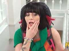 18, アナル, お尻, フェラチオ, 茶髪の, イく瞬間, ショートヘア, 驚き