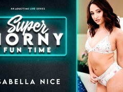 Sucer une bite, Brunette brune, Lunettes, Branlette thaïlandaise, Rasée, Nénés, Jouets, Webcam