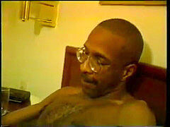 Grote lul, Pijpbeurt, Bruinharig, Sperma in gezicht, Ondergoed, Rijpe lesbienne, Monster, Nylonstof