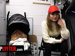 Hundestellung, Hd, Muschi, Rasiert, Dürr, Socken, Hintern versohlen, Jungendliche (18+)