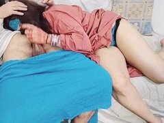 Afrikaans, Enthousiasteling, Grote kont, Grote lul, Handbeurt, Indisch, Strak, Vrouw