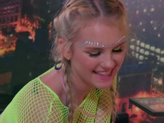 Bizarr, Blondine, Lesbisch, Masturbation, Muschi, Nass