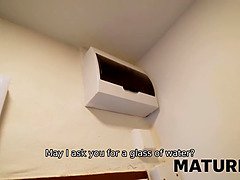 Belle grosse femme bgf, Gros seins, Sucer une bite, Brunette brune, Tchèque, Mamie, Mature, Jarretelles