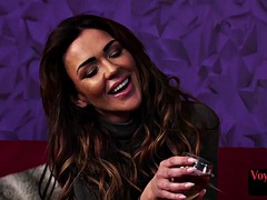 Británico, Tetona, Corridas, Dominacion femenina, Fetiche, Pajearse, Lencería, Voyeur