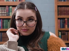 Grote mammen, Kreng, Universiteit, Lesbisch, Klein, Pornster, Geschoren, Tieten likken