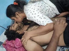 Aziatisch, Slaapkamer, Stel, Vriendin, Huisgemaakt, Indisch, Zoenen, Zusters