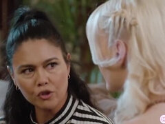 デカパイ, キス, レズビアン, なめる, 淫乱熟女, 小柄, オマンコ, フェラする