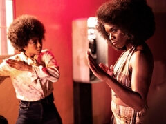 Tetas grandes, Negro, Mamada, Morena, Ébano, Cabello corto, Flaco, Adolescente