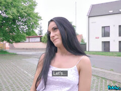 Sucer une bite, Brunette brune, Queue, De plein air, Pov, Chatte