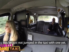 Blonde, Sucer une bite, Plantureuse, Voiture, Femelle, Hard, Hd, Maman