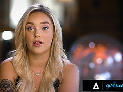 Culo, Lamer culo, Culo grande, Rostro sentado, Interracial, Besar, Lesbiana, Realidad