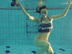 Tetas grandes, Fetiche, Hd, Público, Ruso, Adolescente, Tetas, Bajo el agua