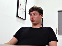 Str8 stud from Prague goes gay on casting for money