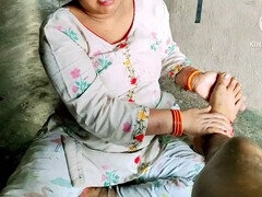 Desi stepmom Annuakhil gives her stepson a blowjob in the kitchen