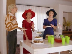 Américain, Lécher le cul, Nana, Sucer une bite, Érotique, Lunettes, Léchez, Seins naturels