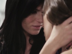 Брюнетки, Француженки, Волосатые, Каблуки, Лесбиянка, Стриптиз, Сосущие, Сиськи