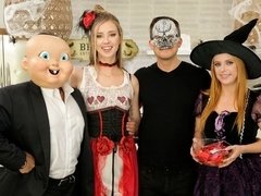 Arsch, Grosse titten, Blasen, Schwanz, Hundestellung, Natürlichen titten, Entkleiden, Jungendliche (18+)