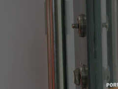 Mère que j'aimerais baiser, Nénés