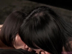 アナル, デカ尻, 中出し, 手コキする, インド人, マッサージ, ハメ撮り, おもらし