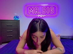Amateur, Morena, Estilo perrito, Pajear, Jeans, Pequeña, Perforación, Pov