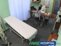 18, 茶髪の, チェコ, 医者, 試験, 看護婦, 現実, オッパイの