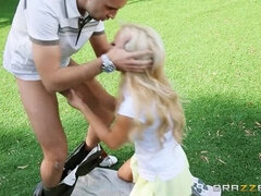 Tetas grandes, Rubia, Tetas naturales, Realidad