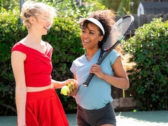 69, 茶髪の, 指いじり, キス, なめる, オナニー, オマンコ, ストリッピング