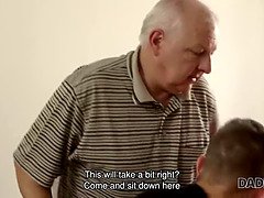 18 años, Amateur, Morena, Abuelo, Hd, Masturbación, Hijo, Tetas