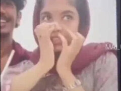 Sexy Indian Girl Shows Boobs
