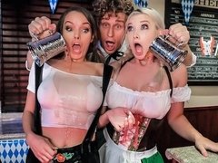 Жопа, Большие сиськи, Две девушки, Кожа, Мастурбация, Втроем, Сиськи, Влажная