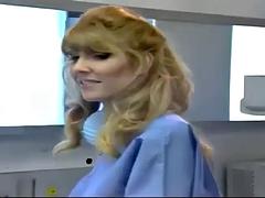Grote lul, Blond, Pijpbeurt, Sperma shot, Dubbele penetratie, Likken, Trio, Oud