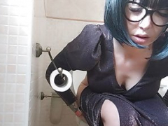 Amateur, Exhib, Mère que j'aimerais baiser, Chatte, Lécher le sphincter, Belle mère, Toilettes, Voyeur