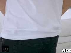 18, 浴室, 美人, デカチン, 黒人, チン, 手コキする, Hd