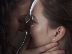 デカパイ, 茶髪の, 巨乳な, エロティック, ハードコア, レズビアン, 自然山雀, オッパイの