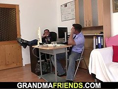 美人, ブロンド, エロ熟女, イマラチオ, お婆さん, 熟年, 淫乱熟女, 三人