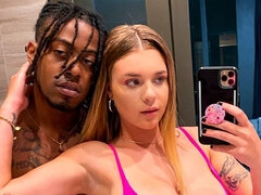 Culo grande, Negro, Tetona, Linda, Polla, Estilo perrito, Interracial, Tatuaje