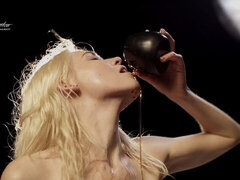 Cul, Salle de bains, Nourriture, Branlette thaïlandaise, Masturbation, Solo, Adolescente, Nénés