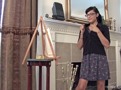 Brunette brune, Néerlandais, Poilue, Lingerie, Mamelons, Tatouage, Sous la jupe