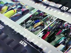 デカチン, ポリス, フェラする