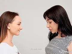 Dildo, Fingern, Hd, Küssen, Lecken, Orgasmus, Zierlich, Jungendliche (18+)