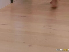 Жопа, Ванна, Собачьи, Ноги, Затыкание рта, Мастурбация, Наездница, Душ